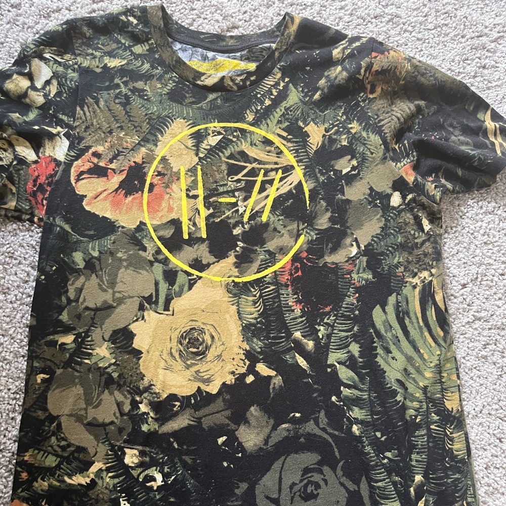 Twenty One Pilots shirt